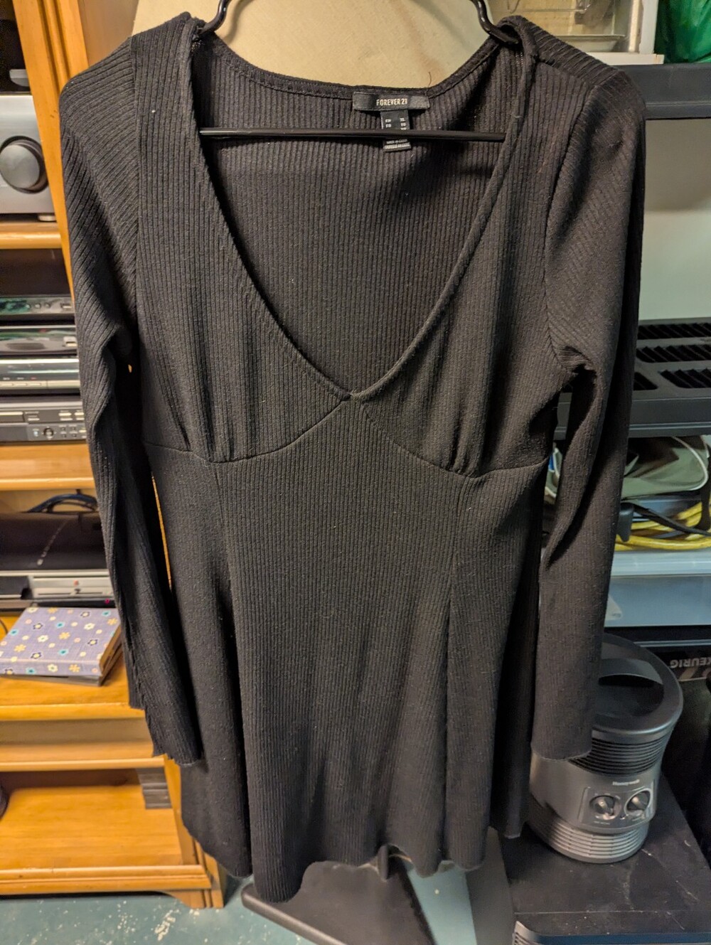 Forever 21 Black Ribbed V-Neck Long Sleeve Dress